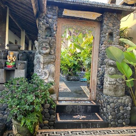Krisna Homestay Canggu Zewnętrze zdjęcie